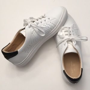 NEVER WORN KATE SPADE leather white sneakers